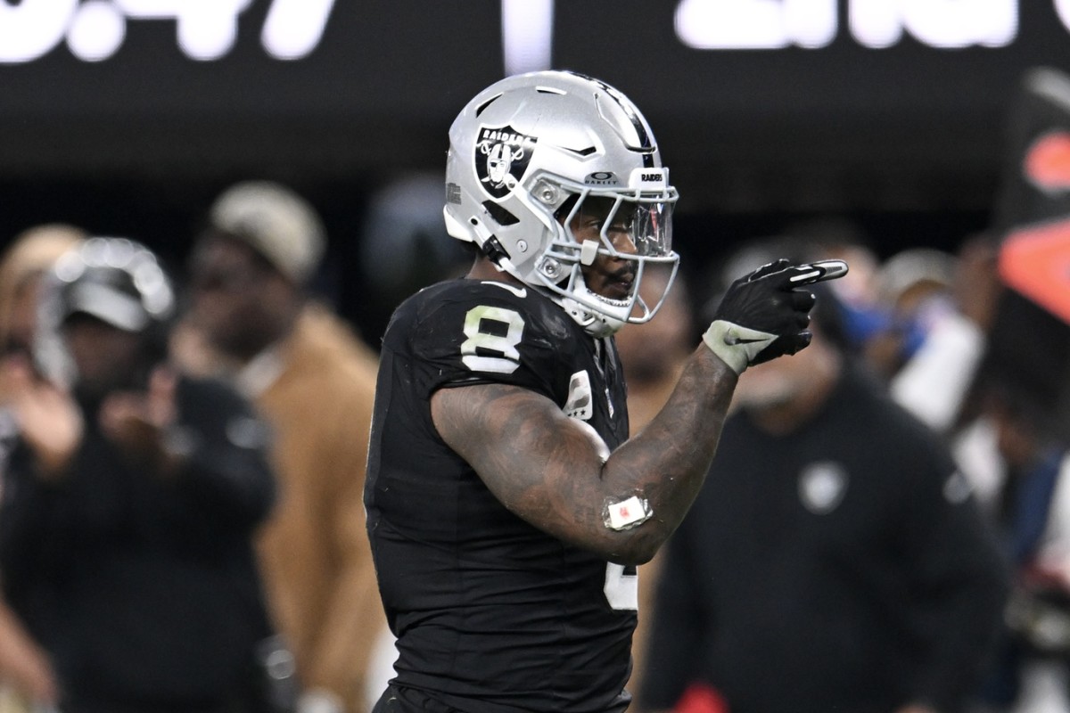 There will be multiple suitors for star Las Vegas Raiders running back Josh Jacobs.